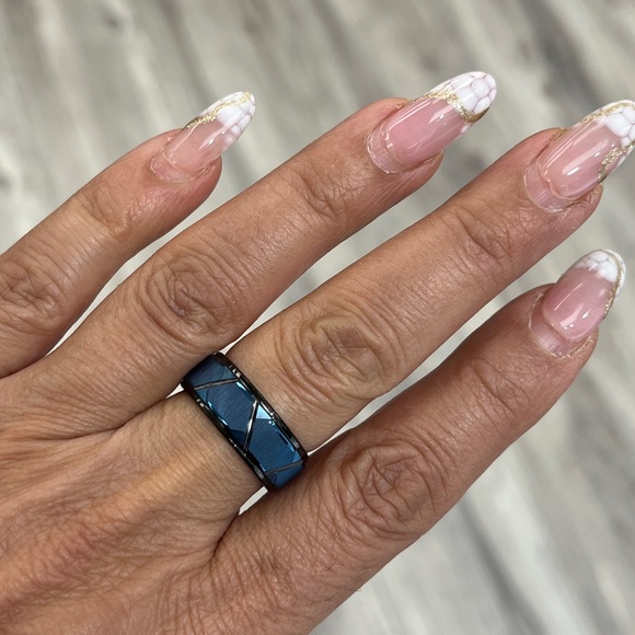 New 8mm Tungsten blue black IP plated Trapezoid stepped edge sizes 7 to 15 - Picture 5 of 8